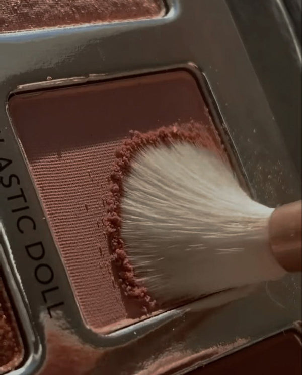 Intermediate Makeup Lesson - Enchanté Salon or in home (travel fee may apply)